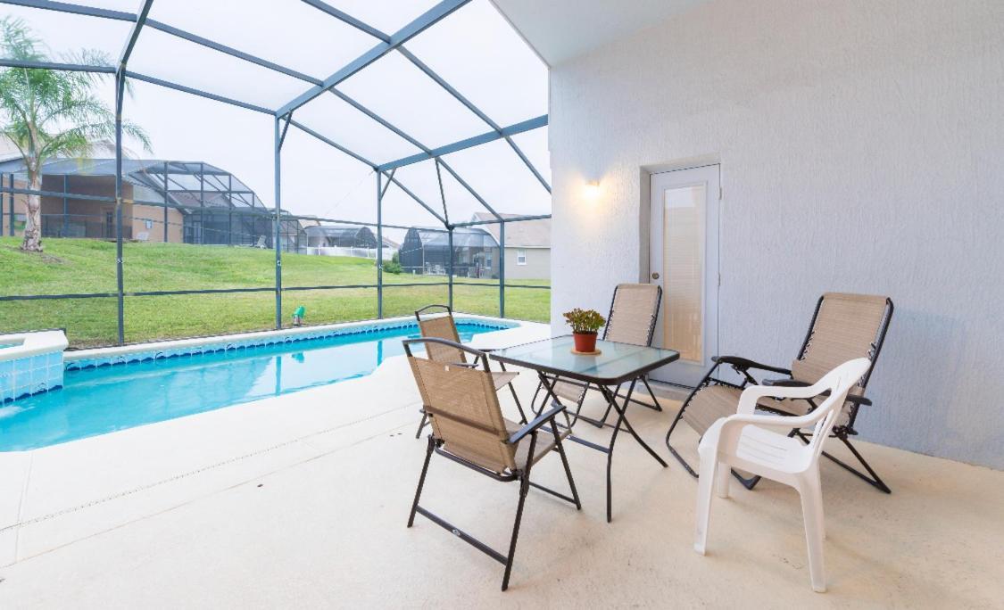 Near Disney Vacation Private Room In Shared Villa Kissimmee Exterior photo